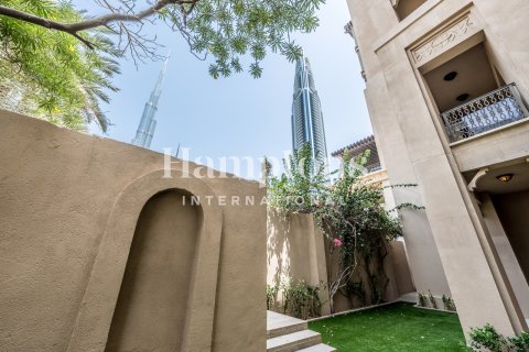 Apartament de închiriat în Old Town, Dubai, EAU 3 dormitoare, 273.69223800 mp.  №651281 - poză 23