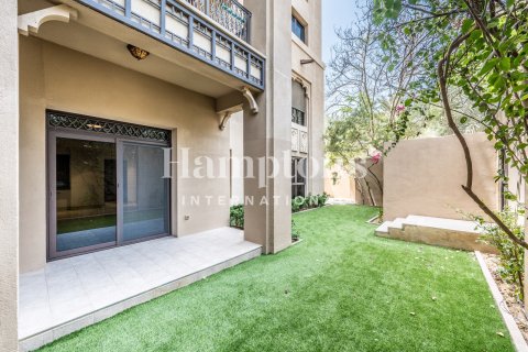 Apartament de închiriat în Old Town, Dubai, EAU 3 dormitoare, 273.69223800 mp.  №651281 - poză 29