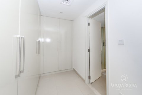 Снять в аренду виллу в Дубай Хилс Эстейт, ОАЭ 4 спальни, 195м2, № 692834 - фото 16