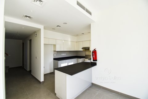 Βίλα σε Dubai Hills Estate, ΗΑΕ 4 υπνοδωμάτια, 195 τ.μ. Αρ. 692834 - φωτογραφία 3