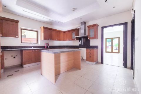 Вилла Al Furjan, Дубай, БАӘ-да 4 жатын бөлмелер, 600 м² № 692836 - фото 3