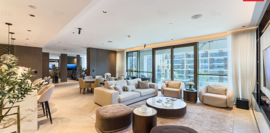 Leilighet i City Walk, Dubai, Emiratene 3 soverom, 225.7 kvm nr. 694382