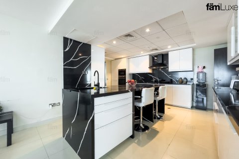 Penthouse në Dubai Marina, Emiratet e Bashkuara Arabe 4 dhoma gjumi, 524.4 m2. № 694385 - Foto 16