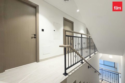 Rijtjeshuis te huur in Dubai, VAE 5 slaapkamers, 219.5 vr.m., nr 694384 - foto 5