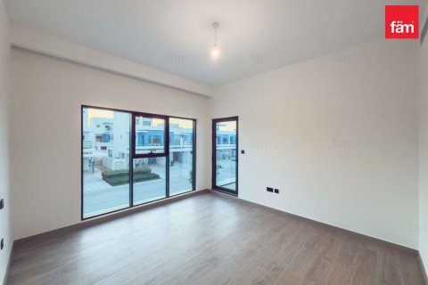 Rijtjeshuis te huur in Dubai, VAE 5 slaapkamers, 219.5 vr.m., nr 694384 - foto 11