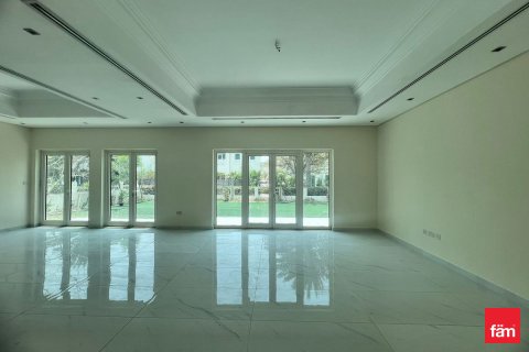 Villa sa Al Furjan, Dubai, UAE 4 silid-tulugan, 600 sq.m. № 631777 - larawan 7