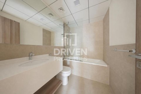 Business Bay, Dubai, UAE의 임대용 아파트 침실 2개, 123.19제곱미터 번호 762585 - 사진 17