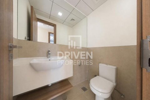 Business Bay, Dubai, UAE의 임대용 아파트 침실 2개, 123.19제곱미터 번호 762585 - 사진 16