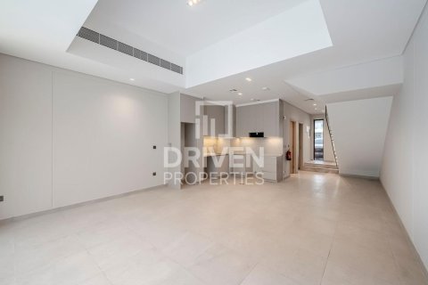 ویلا برای اجاره در Mohammed Bin Rashid City، Dubai، امارات متحده عربی 2 خوابه ، 131.09 متر مربع ، شماره 762581 - تصویر 1