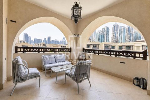Apartamento para arrendamento em Downtown Dubai (Downtown Burj Dubai), Dubai, EAU 2 quartos, 143.81 m2 № 762583 - foto 11
