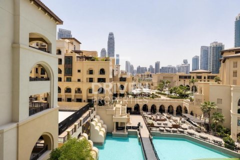 Apartamento para arrendamento em Downtown Dubai (Downtown Burj Dubai), Dubai, EAU 2 quartos, 143.81 m2 № 762583 - foto 17