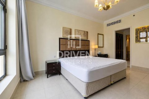 Apartamento para arrendamento em Downtown Dubai (Downtown Burj Dubai), Dubai, EAU 2 quartos, 143.81 m2 № 762583 - foto 9