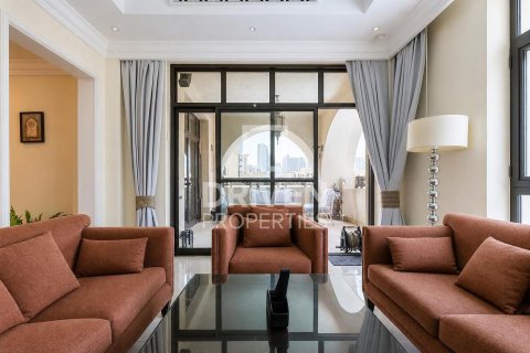 Apartamento para arrendamento em Downtown Dubai (Downtown Burj Dubai), Dubai, EAU 2 quartos, 143.81 m2 № 762583 - foto 3