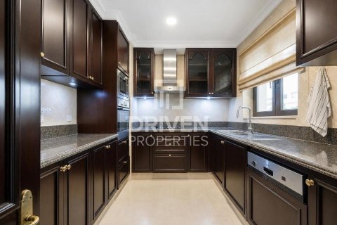 Apartamento para arrendamento em Downtown Dubai (Downtown Burj Dubai), Dubai, EAU 2 quartos, 143.81 m2 № 762583 - foto 22