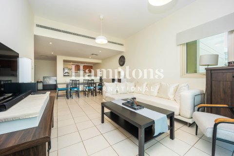 Apartment til leje i Greens, Dubai, UAE 2 soveværelser, 105.27024736 kvm № 720770 - foto 21
