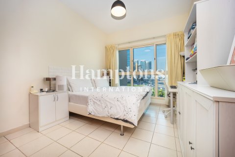 Apartment til leje i Greens, Dubai, UAE 2 soveværelser, 105.27024736 kvm № 720770 - foto 15