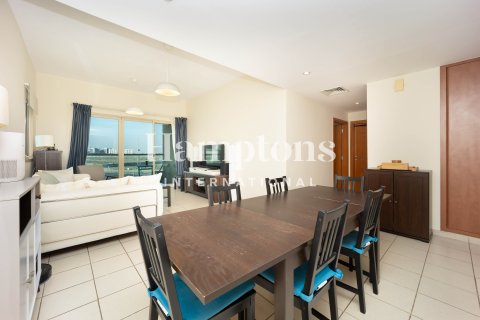 Apartment til leje i Greens, Dubai, UAE 2 soveværelser, 105.27024736 kvm № 720770 - foto 18