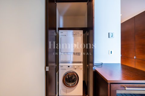 Apartment til leje i Burj Khalifa, Dubai, UAE 2 soveværelser, 152.26801700 kvm № 720771 - foto 12