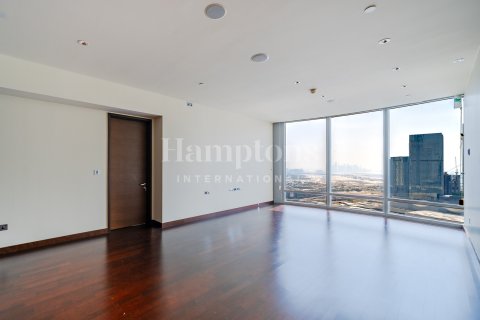 Apartment til leje i Burj Khalifa, Dubai, UAE 2 soveværelser, 152.26801700 kvm № 720771 - foto 15