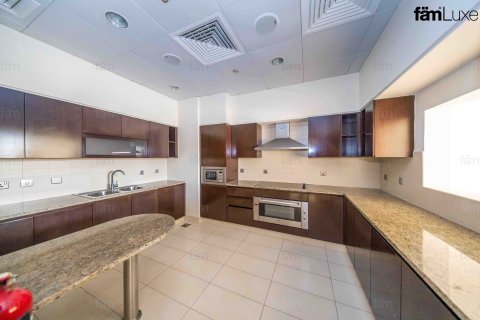 Apartament do wynajęcia w Palm Jumeirah, Dubai, ZEA 3 sypialnie, 210.4 mkw., nr 691567 - zdjęcie 5