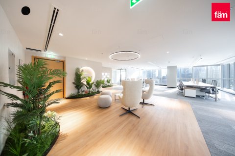 Üürile anda kontor asukohaga Dubai, AÜE: 800 m² Nr 691354 - pilt 3