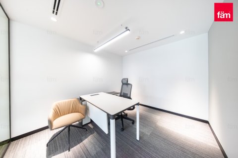 Üürile anda kontor asukohaga Dubai, AÜE: 800 m² Nr 691354 - pilt 16