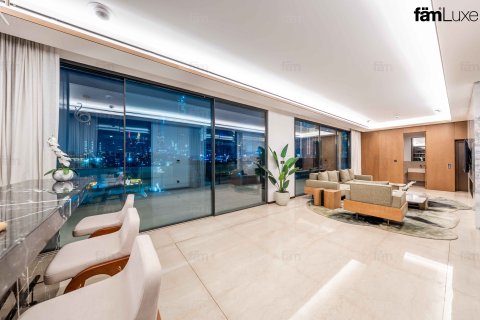 Vila v Al Wasl, Dubai, SAE 5 spální, 930.2 m2 č. 691353 - Fotografia 19