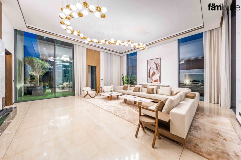 Vila v Al Wasl, Dubai, SAE 5 spální, 930.2 m2 č. 691353 - Fotografia 5