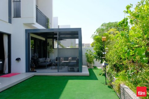 Townhouse in Dubai, UAE 4 bedrooms, 267.6 sq.m. № 701289