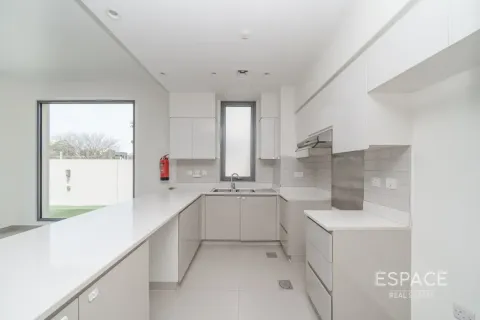 Villa para arrendamento em Dubai Hills Estate, Dubai, EAU 5 quartos, 254 m2 № 738347 - foto 6