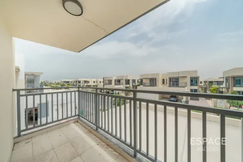 Villa para arrendamento em Dubai Hills Estate, Dubai, EAU 5 quartos, 254 m2 № 738347 - foto 18