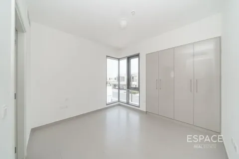 Villa para arrendamento em Dubai Hills Estate, Dubai, EAU 5 quartos, 254 m2 № 738347 - foto 9