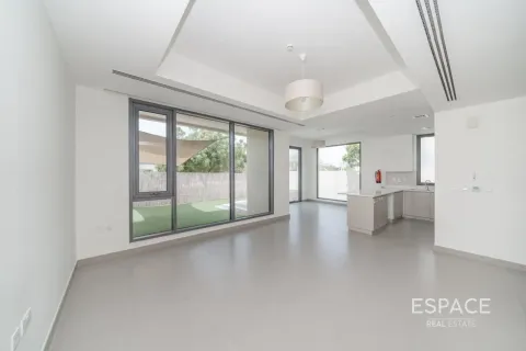 Villa para arrendamento em Dubai Hills Estate, Dubai, EAU 5 quartos, 254 m2 № 738347 - foto 2