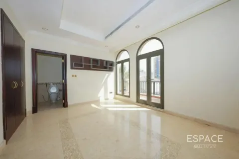 Willa do wynajęcia w Palm Jumeirah, Dubai, ZEA 6 sypialnie, 650 mkw., nr 738348 - zdjęcie 2