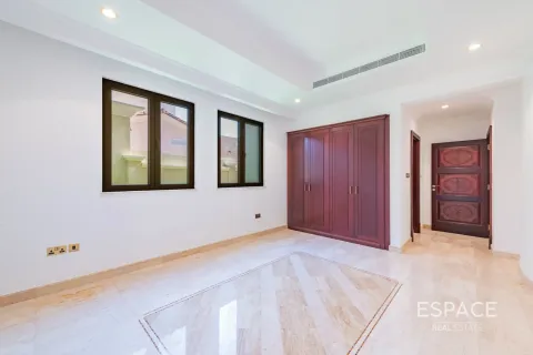 Willa do wynajęcia w Palm Jumeirah, Dubai, ZEA 6 sypialnie, 650 mkw., nr 738348 - zdjęcie 13
