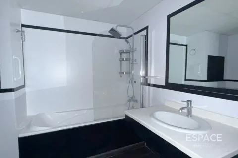Apartmen di Jumeirah Beach Residence, Dubai, UAE 2 bilik tidur, 123 meter persegi № 738345 - foto 10