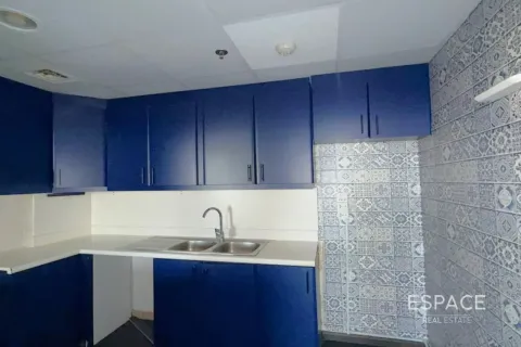 Apartmen di Jumeirah Beach Residence, Dubai, UAE 2 bilik tidur, 123 meter persegi № 738345 - foto 8