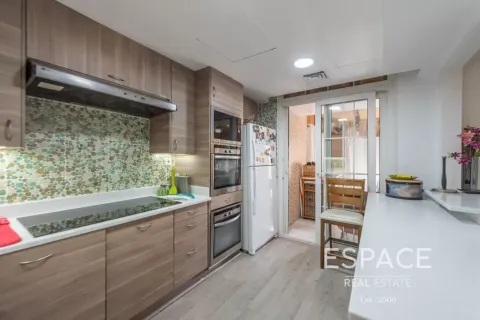 Üürile anda villa asukohaga The Springs, Dubai, AÜE: 3 magamistoaga, 167 m² Nr 738349 - pilt 6