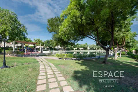 Üürile anda villa asukohaga The Springs, Dubai, AÜE: 3 magamistoaga, 167 m² Nr 738349 - pilt 15