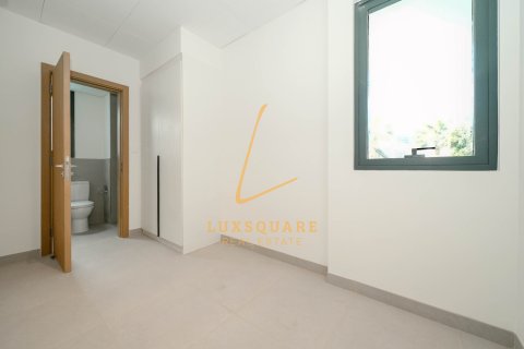 Villa te huur in Al Furjan, Dubai, VAE 5 slaapkamers, 624 vr.m., nr 717833 - foto 23