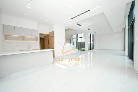 Villa te huur in Al Furjan, Dubai, VAE 5 slaapkamers, 624 vr.m., nr 717833 - foto 5