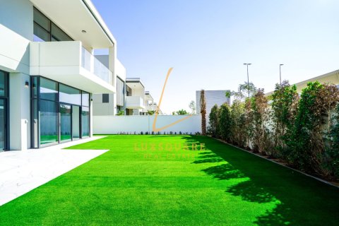 Villa te huur in Al Furjan, Dubai, VAE 4 slaapkamers, 480 vr.m., nr 717832 - foto 9