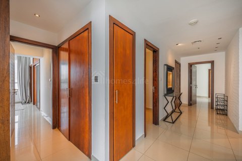 Apartament në Dubai Marina, Dubai, Emiratet e Bashkuara Arabe 3 dhoma gjumi, 230 m2. № 717778 - Foto 7