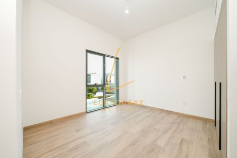Vila u Al Furjan, Dubai, UAE 4 spavaćih soba, 570 m2 Br. 717831 - fotografija 15