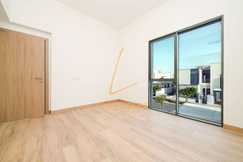 Vila u Al Furjan, Dubai, UAE 4 spavaćih soba, 570 m2 Br. 717831 - fotografija 18