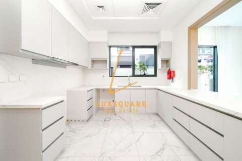 Vila v Al Furjan, Dubai, SAE 4 ložnice, 570 m² Č.: 717831 - fotografie 20