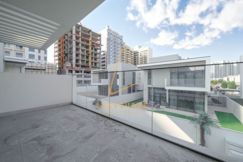 Villa itt: Al Furjan, Dubai, EAE, 4 hálószoba, 570 m², azonosító: 717831 - fénykép 23