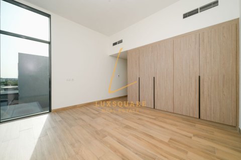 Vila u Al Furjan, Dubai, UAE 4 spavaćih soba, 570 m2 Br. 717831 - fotografija 25