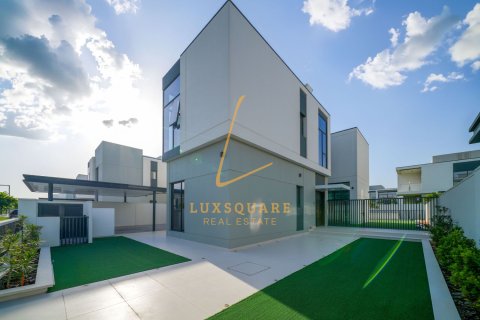 Vila u Al Furjan, Dubai, UAE 4 spavaćih soba, 570 m2 Br. 717831 - fotografija 3