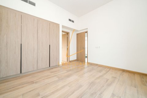 Vila u Al Furjan, Dubai, UAE 4 spavaćih soba, 570 m2 Br. 717831 - fotografija 17